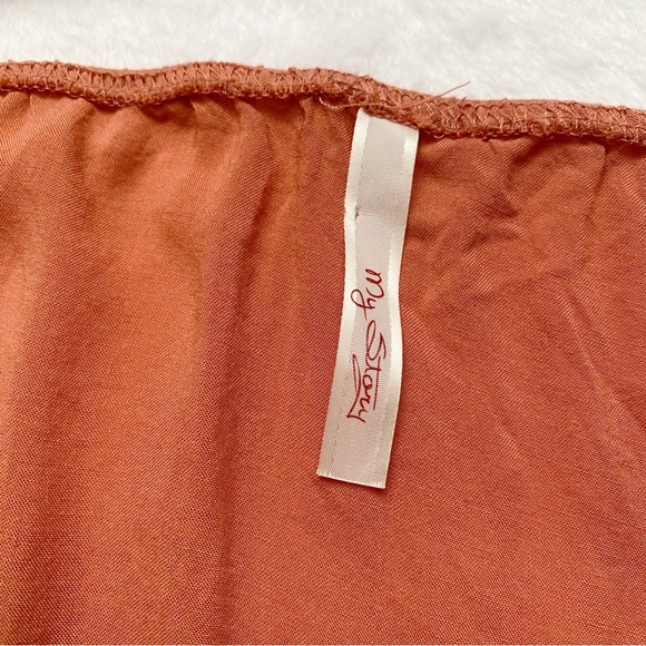 (PRICE FIRM) Flounce RuffleTank Top - Picture 4 of 10